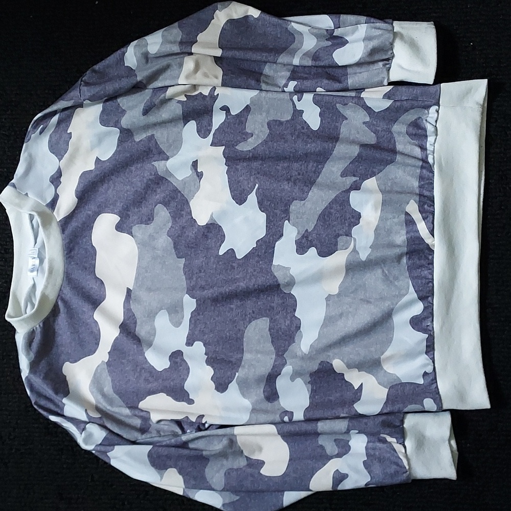 Gray & Cream Camo sweatshirt